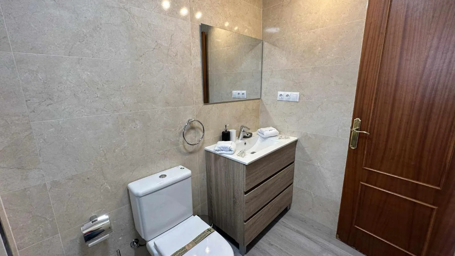 Apartamento La Carihuela A 2 Minutos De La Playa Torremolinos 0*,  España